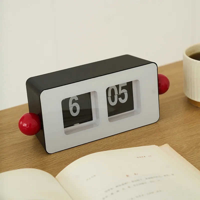 Автоматические часы с перелист – обзор и цена Desk Setup Gadgets